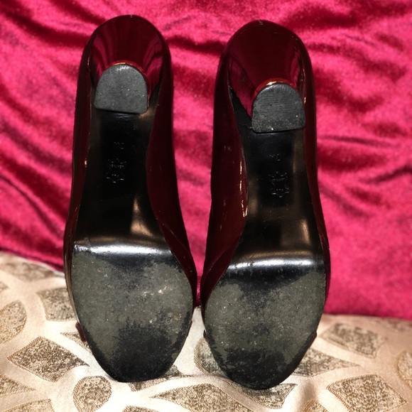 Heels - Picture 2 of 2